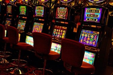 Sakong live dealer table with multi-camera feed on arenaslot platform